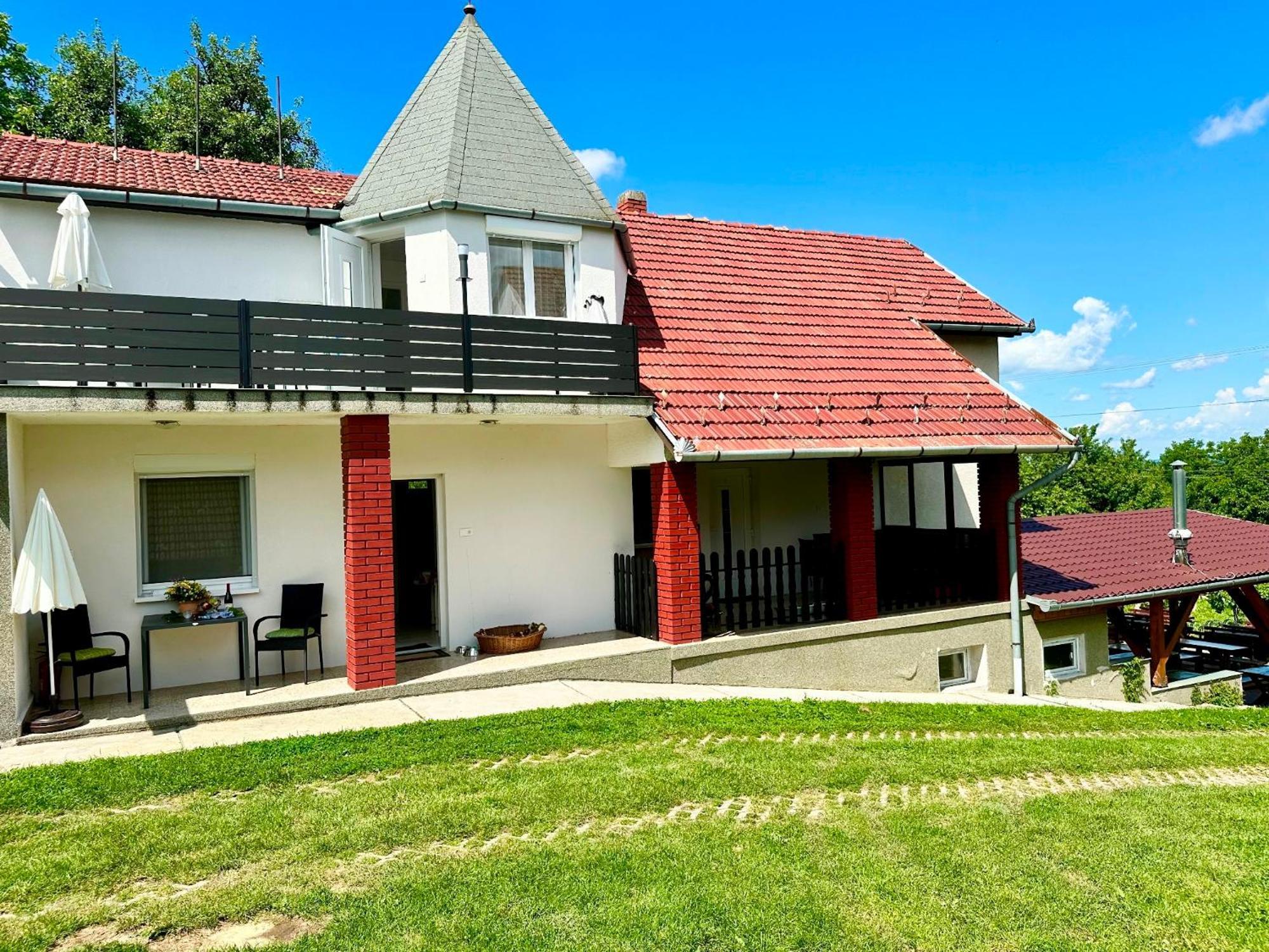 Szent Orban Panzio - Kutyabarat Apartmanok Zalakaros Exterior foto